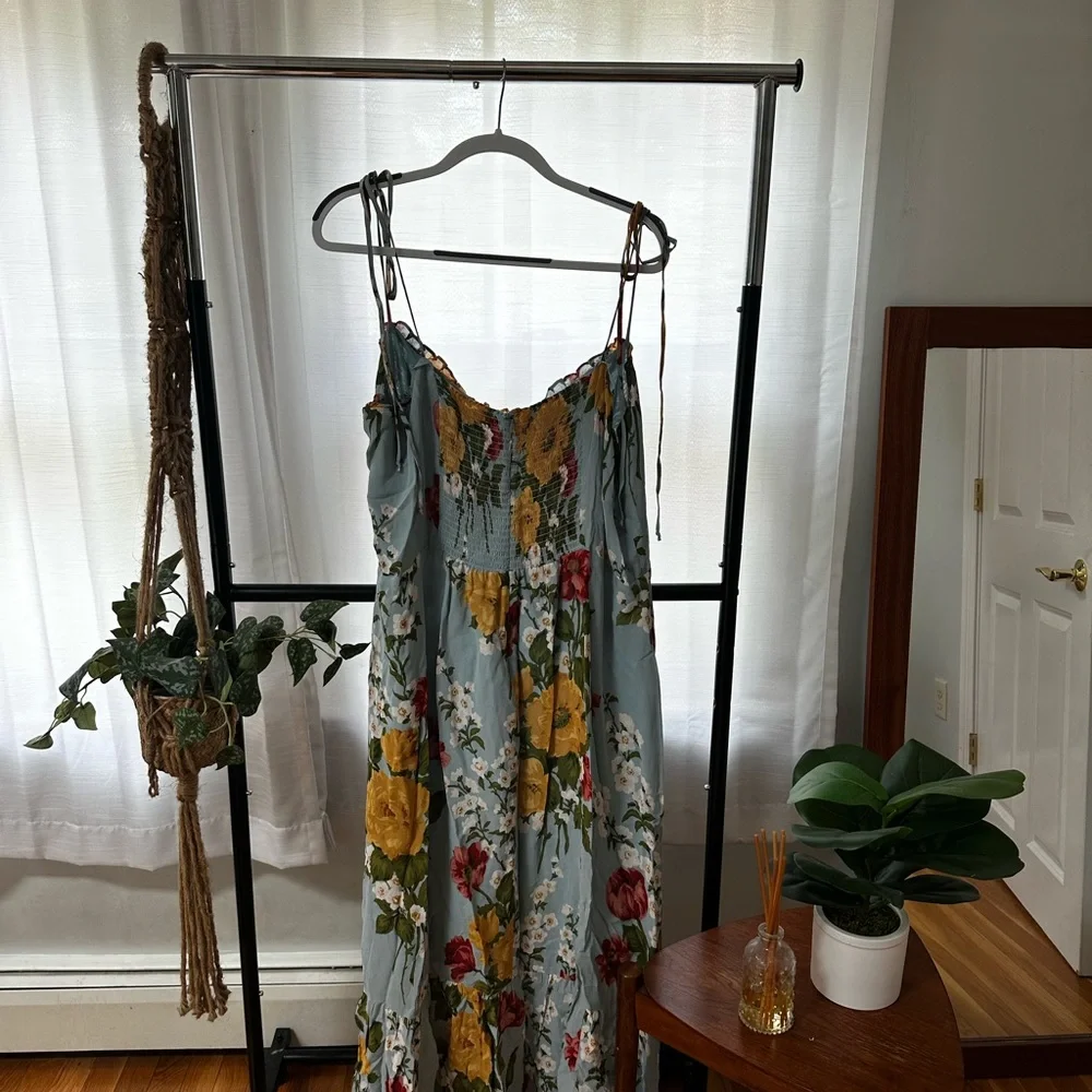 Floral Spaghetti Strap Maxi Dress - Picture 3 of 3